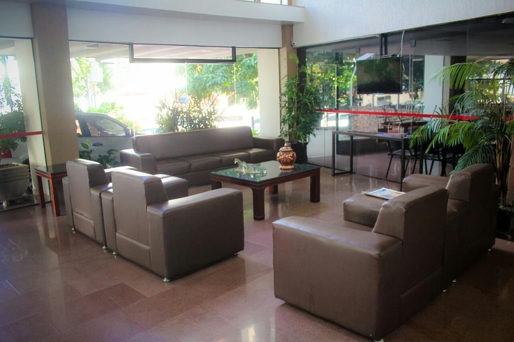 Flat Oeste La Residence Goiânia Exterior photo